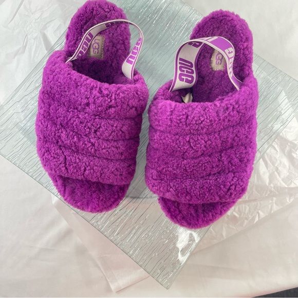 UGG Fluff Yeah Slide Slippers | Size 8 | Bold Purple Plush Comfort - Picture 8 of 9